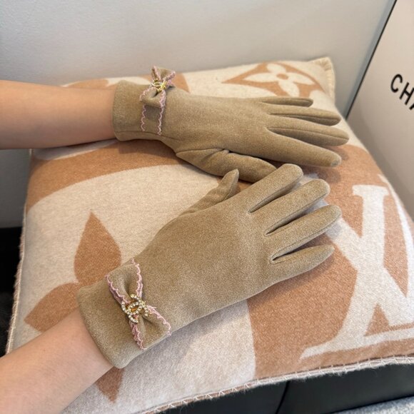 Chanel plush thermal gloves - Picture 5 of 8